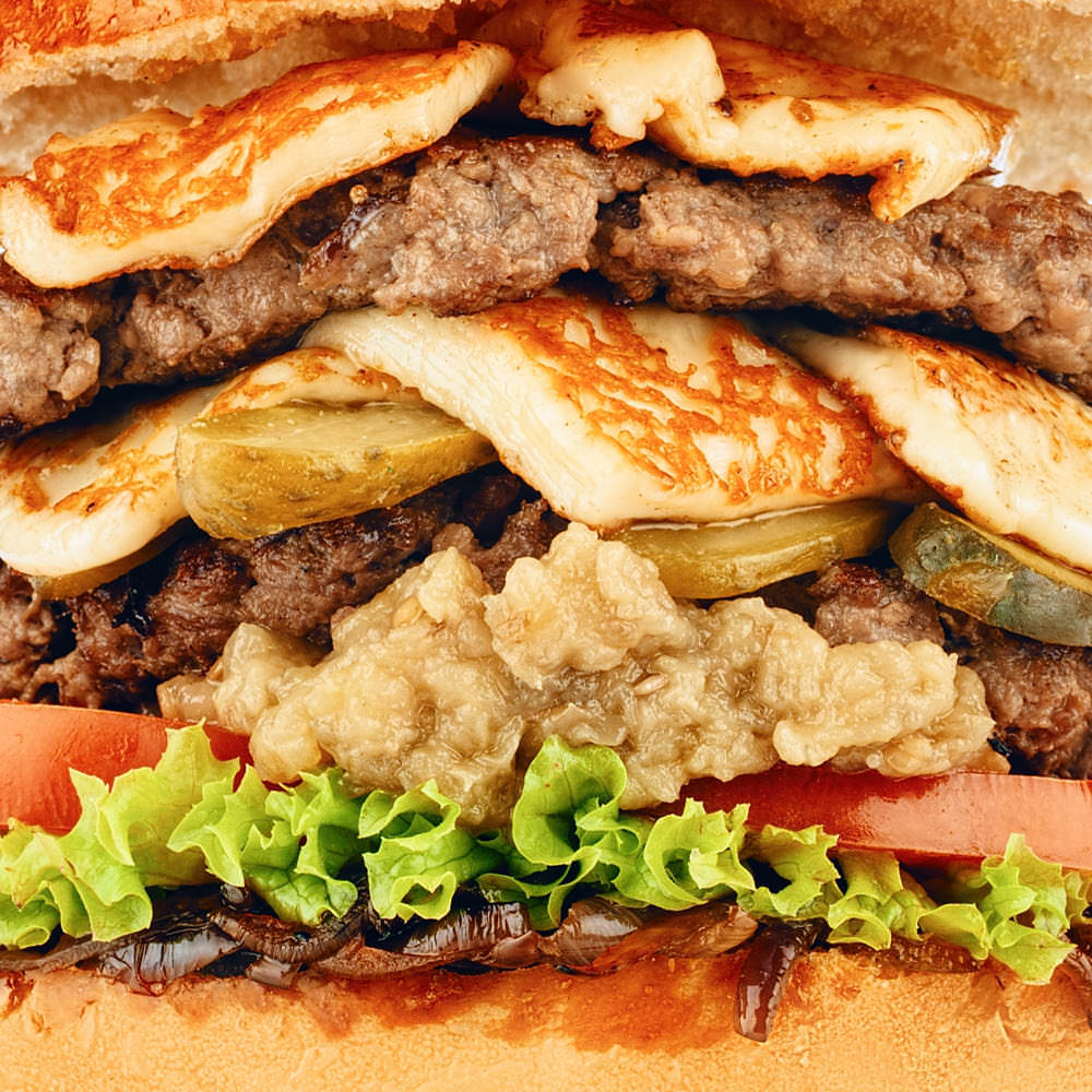 Фотосъемка меню для ресторана гамбургеров BurgerBox в гастрономическом центре Food Republic в Минске. Работа фуд-фотографа, обработка фотографий меню.